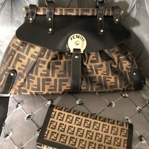 Fendi Black and Brown Shoulder Bag (Authentic) With Dust Bag